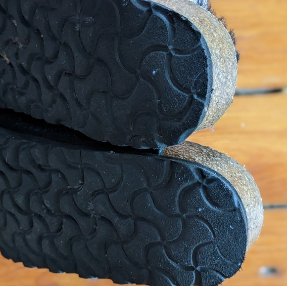 Birkenstock Arizona shearling size 36. - Picture 3 of 7